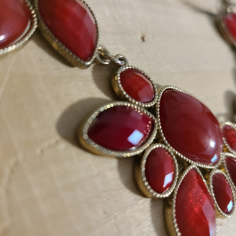 Vintage Estate Statement Necklace,  Red - Picture 6 of 7